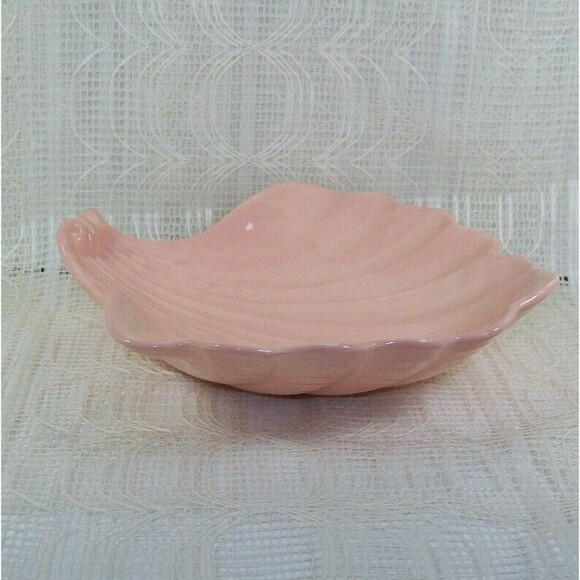Handmade Peach Colored Ceramic Shell Shaped Trinket Dish For Jewelry Or Candy - Picture 1 of 5